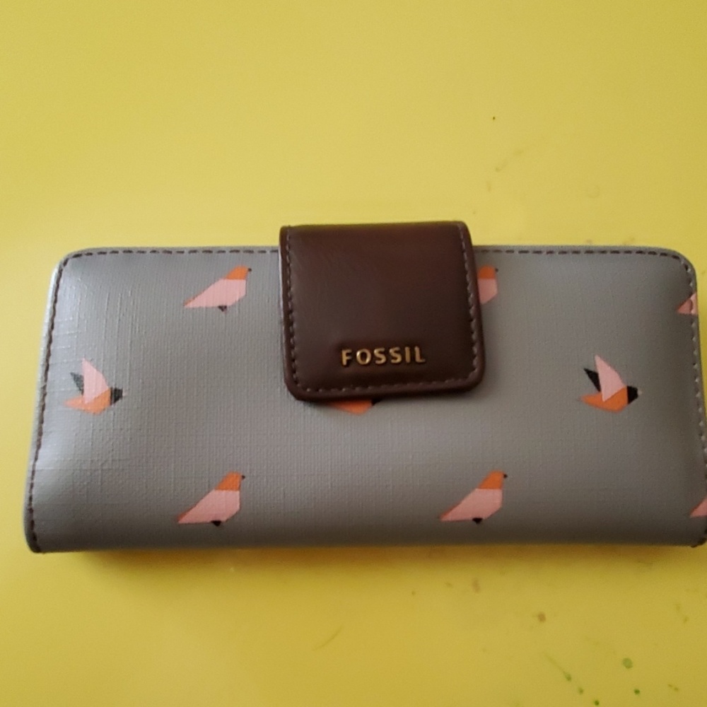 Fossil wallet